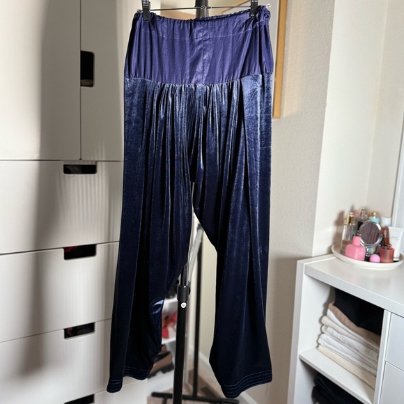 Beautiful Navy Velvet Wide Leg Pants - Picture 1 of 5